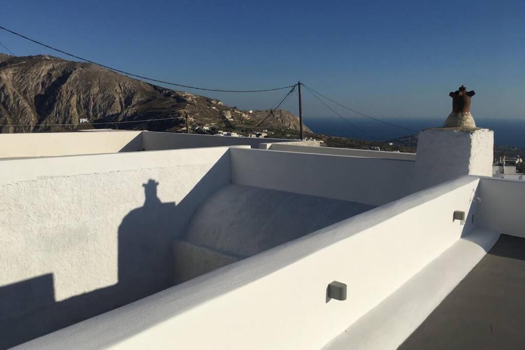 Willa Santorini Folia Cave House With Jacuzzi Pýrgos Zewnętrze zdjęcie
